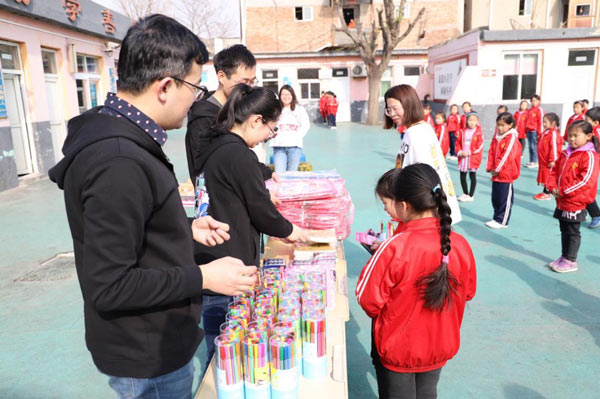 慧算賬愛心公益走進東方紅小學(xué)，積極踐行社會責(zé)任